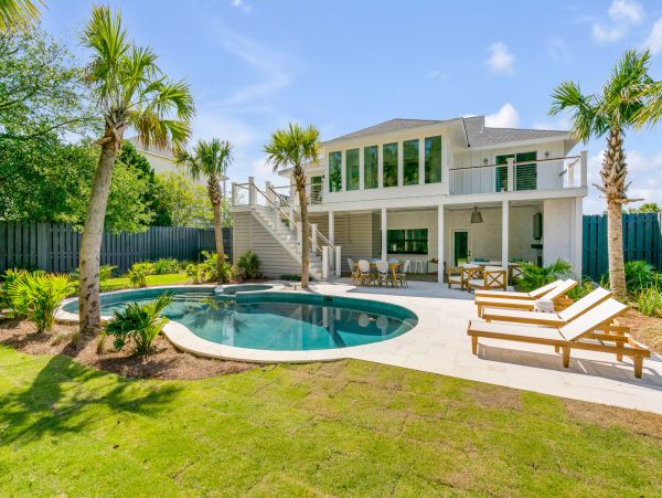 Gorgeous Isle of Palms Vacation Home Walk to Beach with Pool