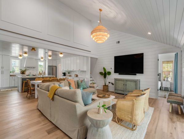 Gorgeous Isle of Palms Vacation Home Walk to Beach with Pool