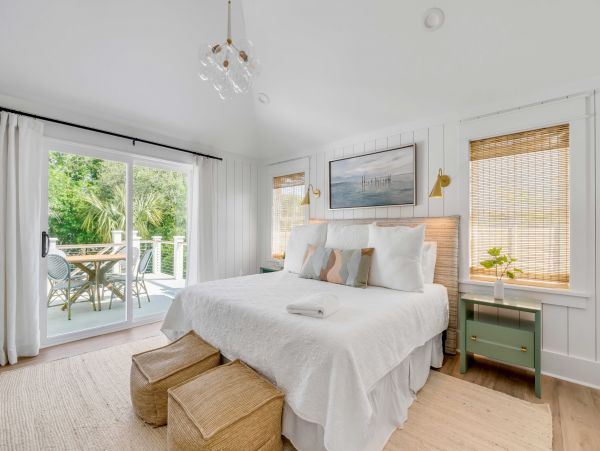 Gorgeous Isle of Palms Vacation Home Walk to Beach with Pool