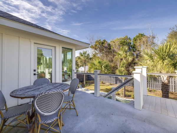 Gorgeous Isle of Palms Vacation Home Walk to Beach with Pool
