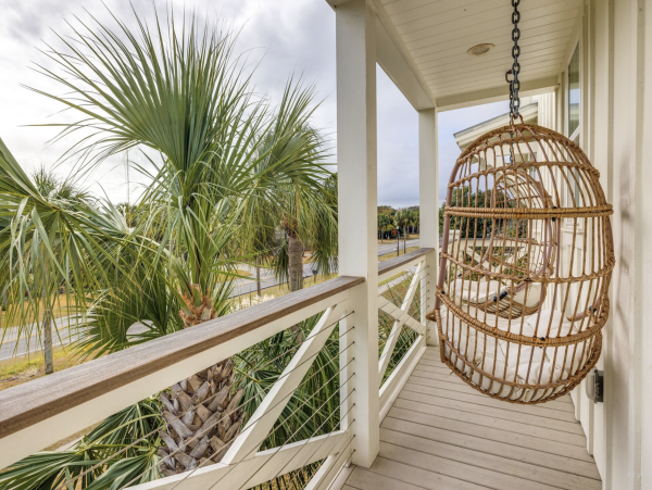 Gorgeous Isle of Palms Vacation Home Walk to Beach with Pool