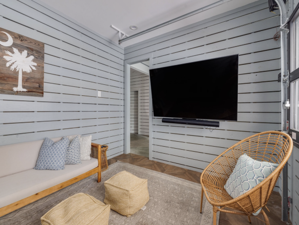 Gorgeous Isle of Palms Vacation Home Walk to Beach with Pool