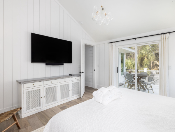Gorgeous Isle of Palms Vacation Home Walk to Beach with Pool