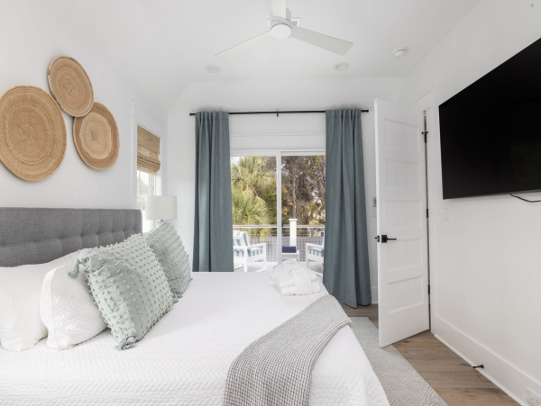 Gorgeous Isle of Palms Vacation Home Walk to Beach with Pool