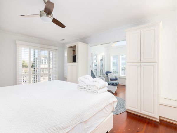 Coastal Luxury Retreat on Isle Palms