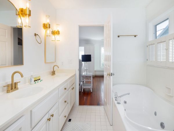 Coastal Luxury Retreat on Isle Palms