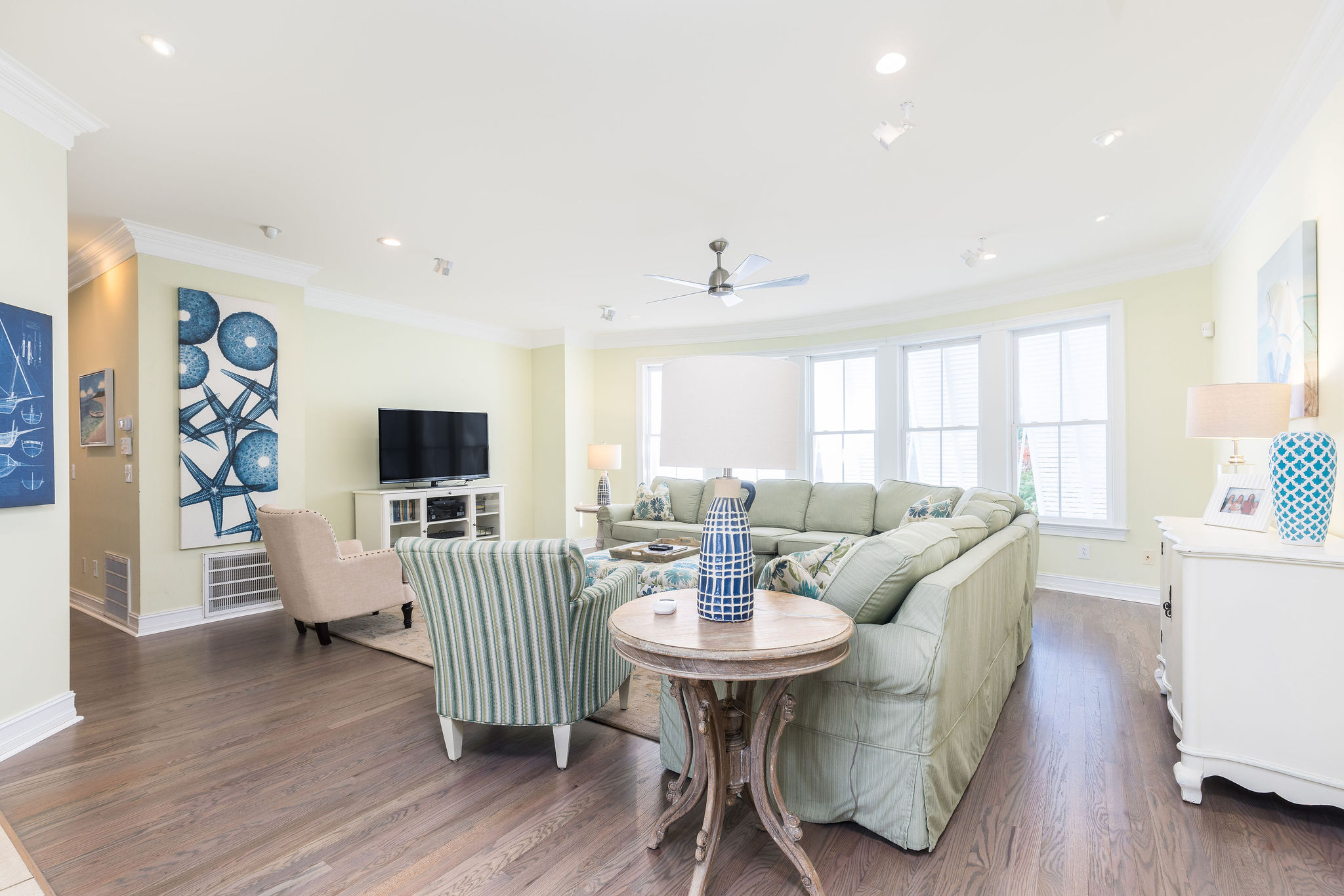 Stunning 5 Bedroom Vacation Home in Isle of Palms
