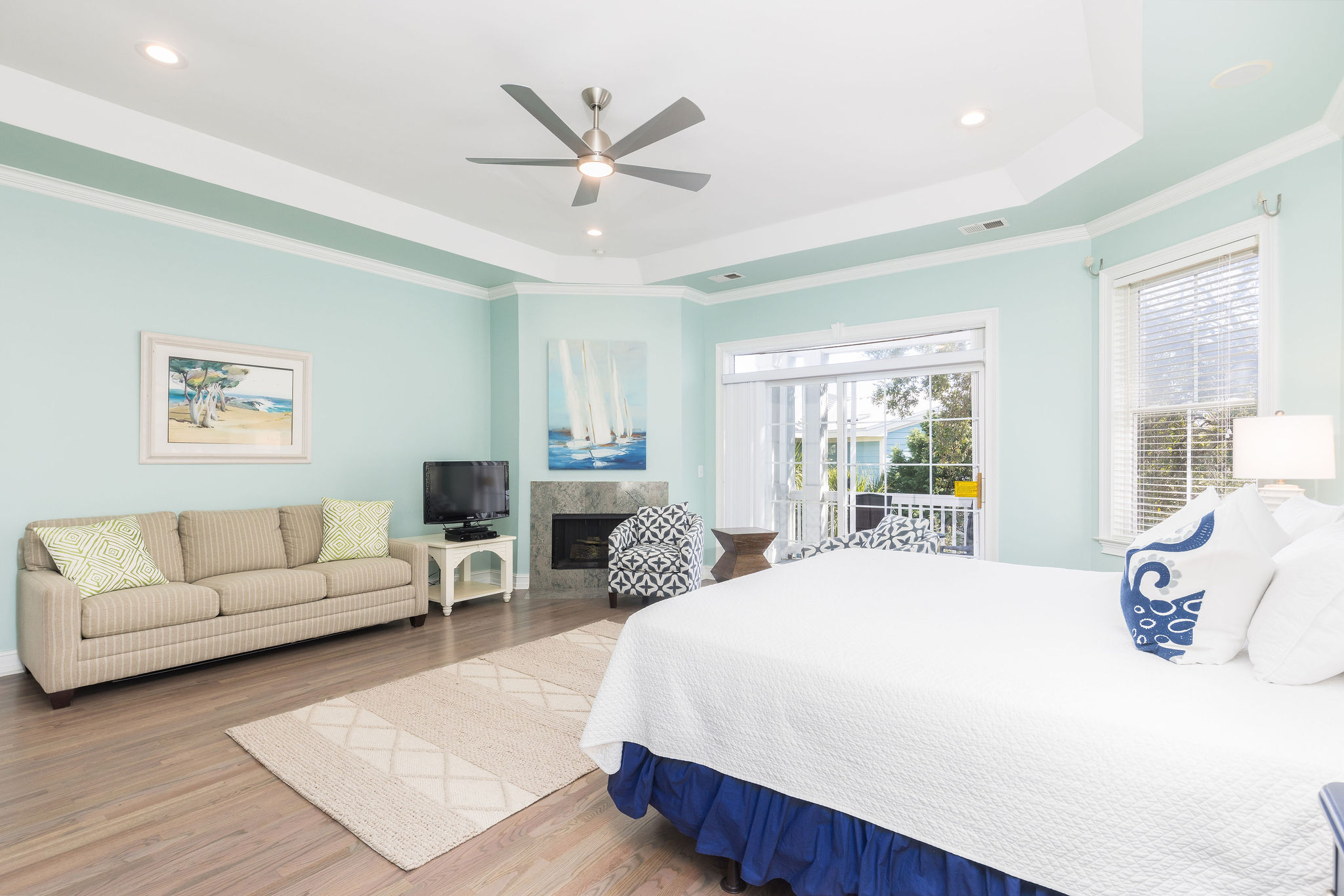 Stunning 5 Bedroom Vacation Home in Isle of Palms