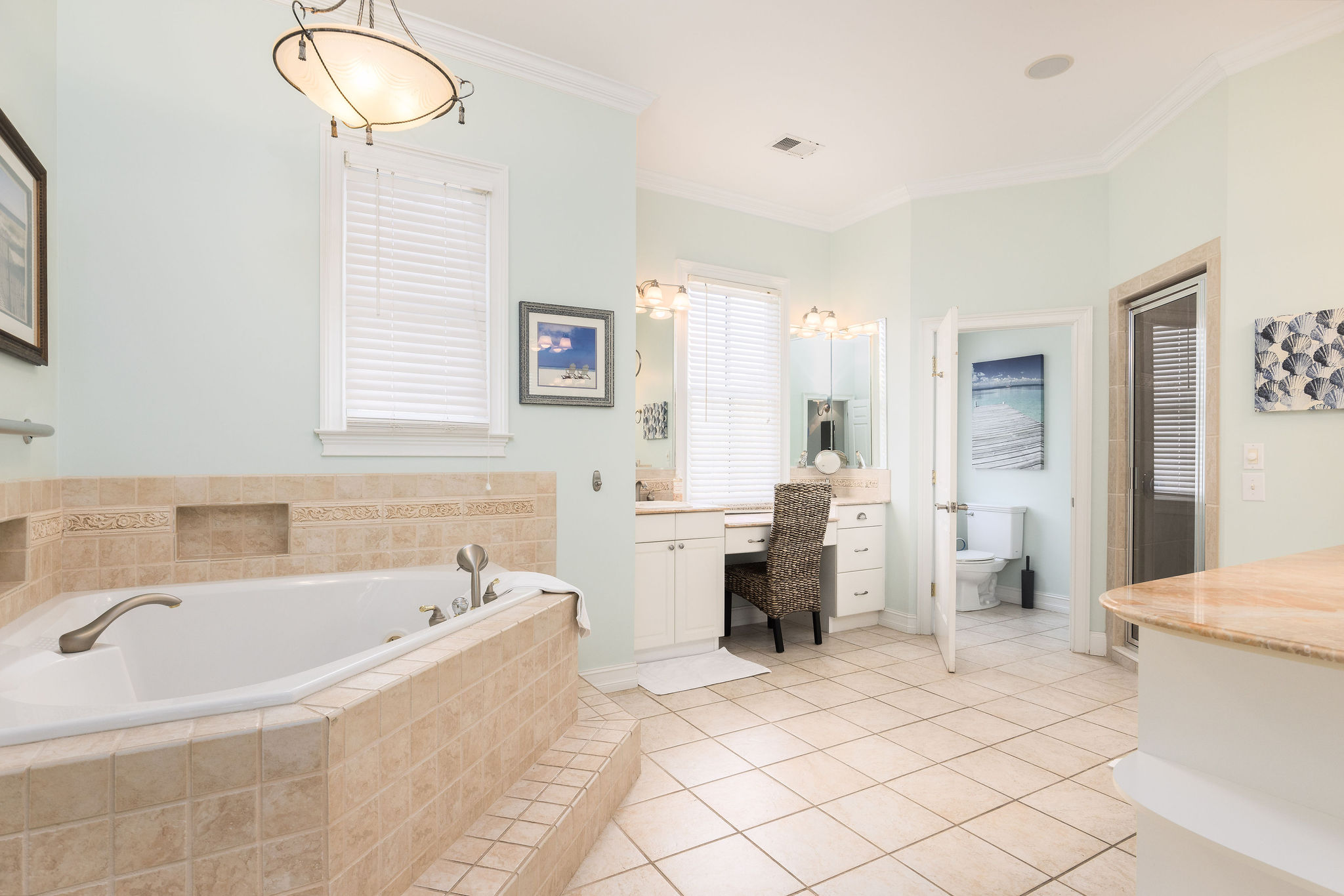 Stunning 5 Bedroom Vacation Home in Isle of Palms