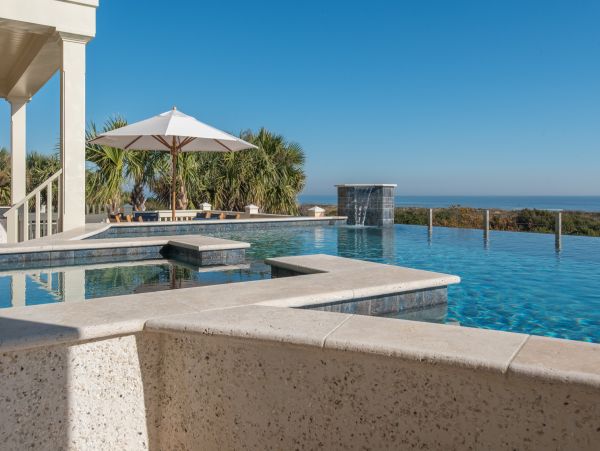 Luxury Beachfront Home with 7 Bedroom in Isle of Palms