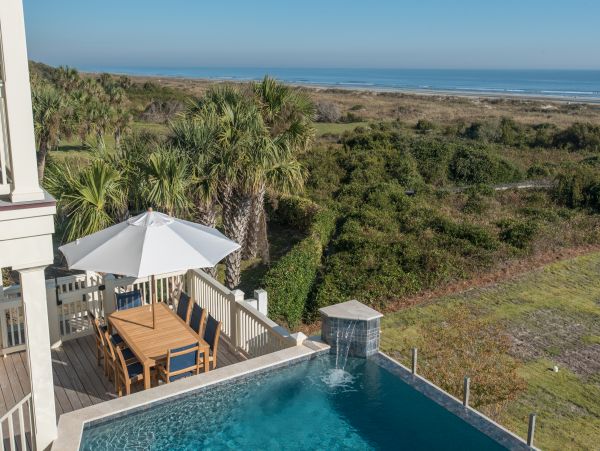 Luxury Beachfront Home with 7 Bedroom in Isle of Palms