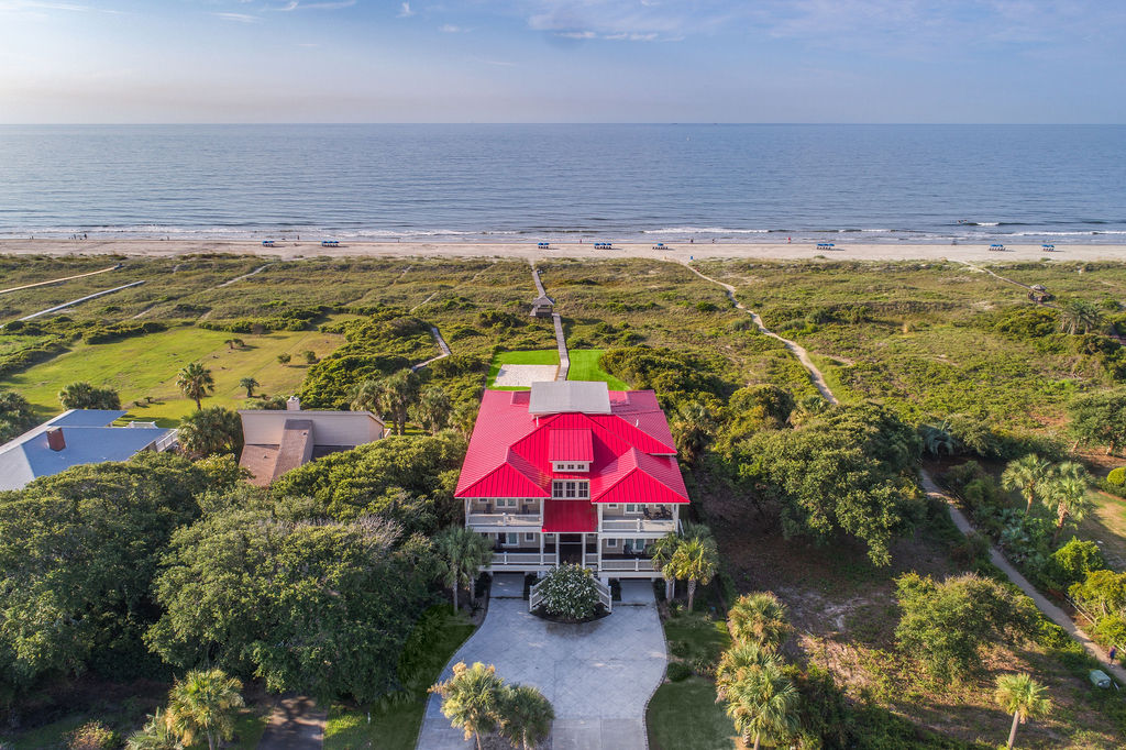 Luxury Beachfront Home with 7 Bedroom in Isle of Palms
