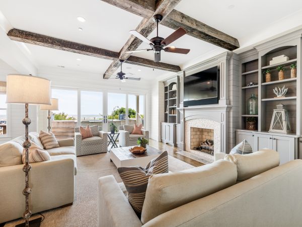 Luxury Beachfront Home with 7 Bedroom in Isle of Palms