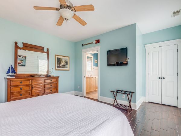Isle Of Palms Home 1015371