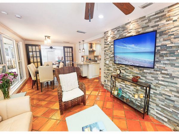 Sarasota Home 1015374