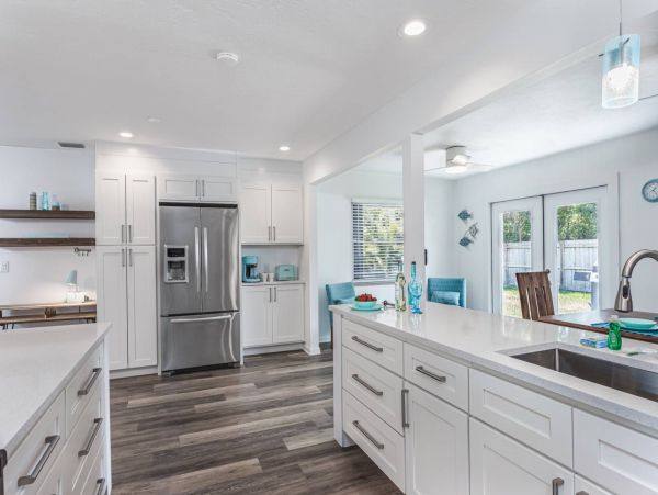 Beautiful Sarasota 3 Bedroom Home with Spa