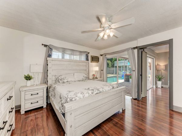 Lovely 3 Bedroom Home in Sarasota with Private Pool