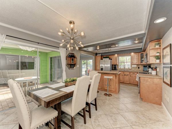 Lovely 3 Bedroom Home in Sarasota with Private Pool