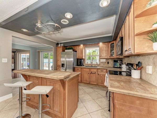 Lovely 3 Bedroom Home in Sarasota with Private Pool