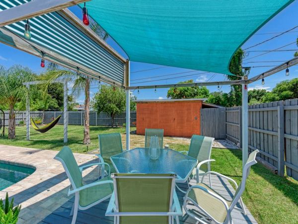 Lovely 3 Bedroom Home in Sarasota with Private Pool
