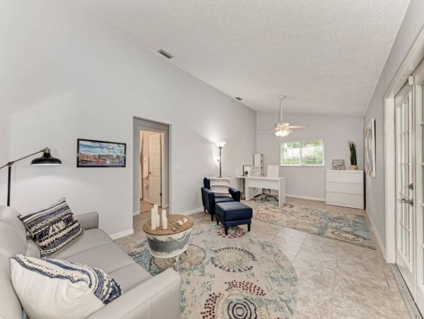 Sarasota Vacation Pool Home Three Bedroom