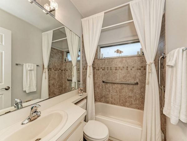 Sarasota Vacation Pool Home Three Bedroom