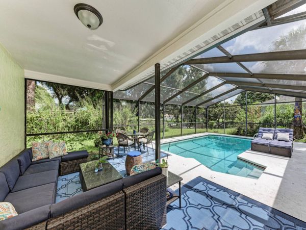 Sarasota Vacation Pool Home Three Bedroom