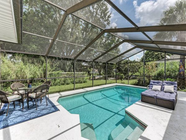 Sarasota Vacation Pool Home Three Bedroom