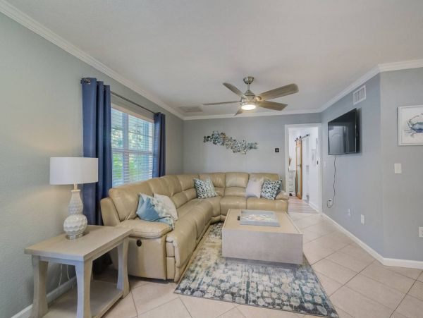 Sarasota Vacation Home Three Bedroom + Den