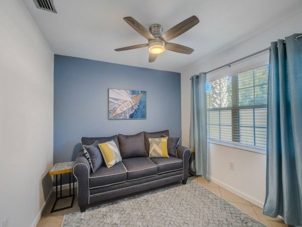 Sarasota Vacation Home Three Bedroom + Den