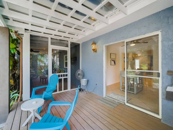 Sarasota Vacation Home Three Bedroom + Den