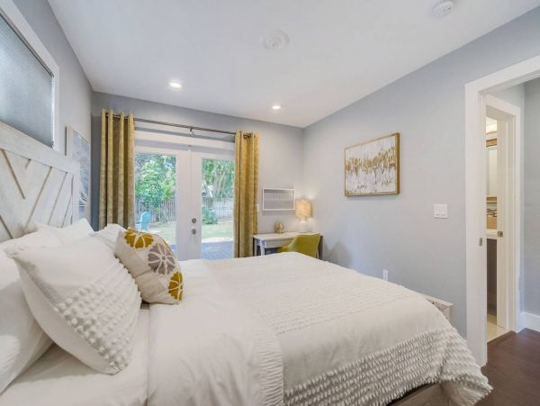 Charming 3 Bedroom Home in Sarasota Sleeps 7