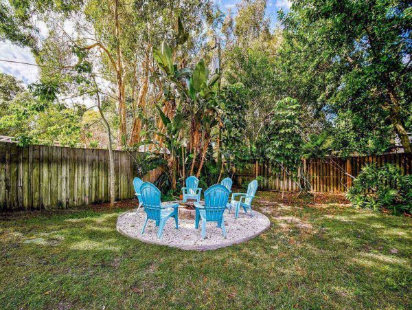 Charming 3 Bedroom Home in Sarasota Sleeps 7