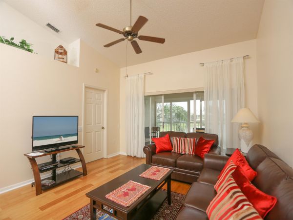 Waterfront condo in Sarasota