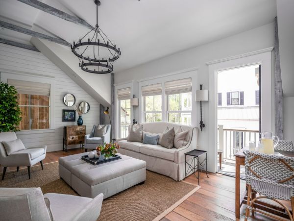Charleston Home 1015387