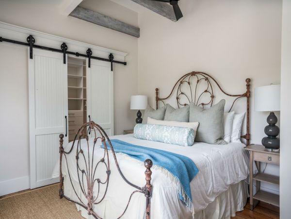Charleston Home 1015387