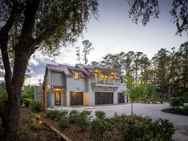 Charleston Home 1015387