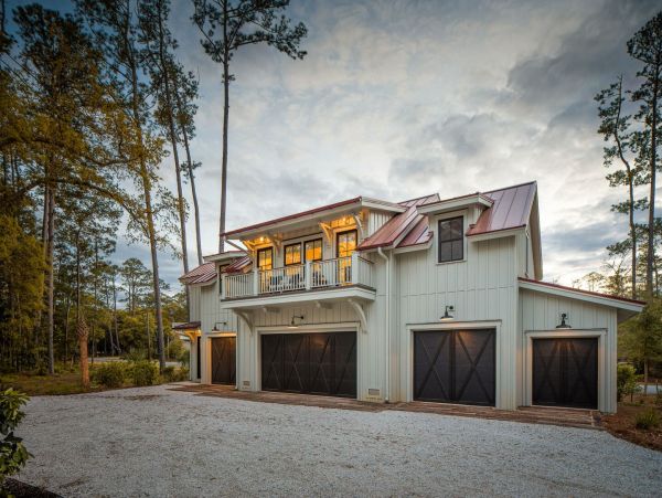Charleston Home 1015387