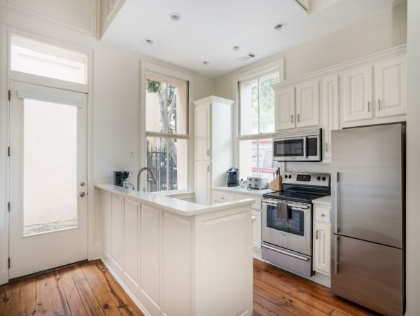 Charleston Condo 1015390