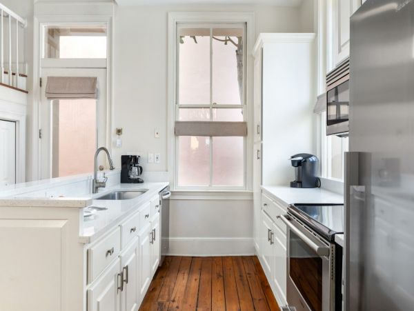 Charleston Condo 1015390