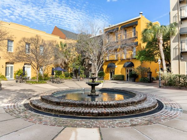 Charleston Condo 1015390