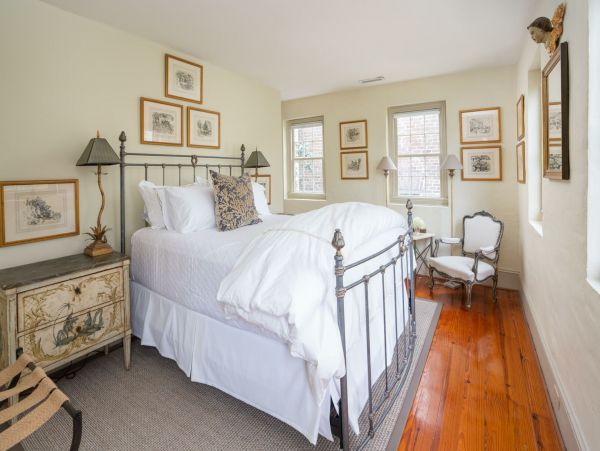 Charleston Home 1015392