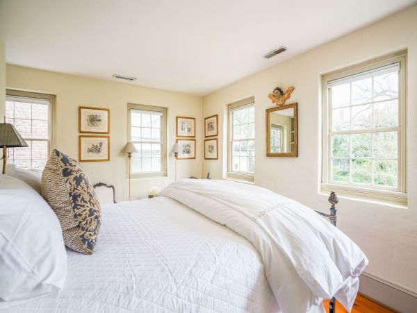 Charleston Home 1015392