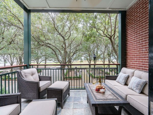 Charleston Condo 1015395