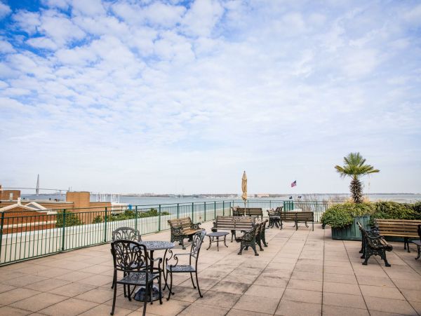 Charleston Condo 1015395