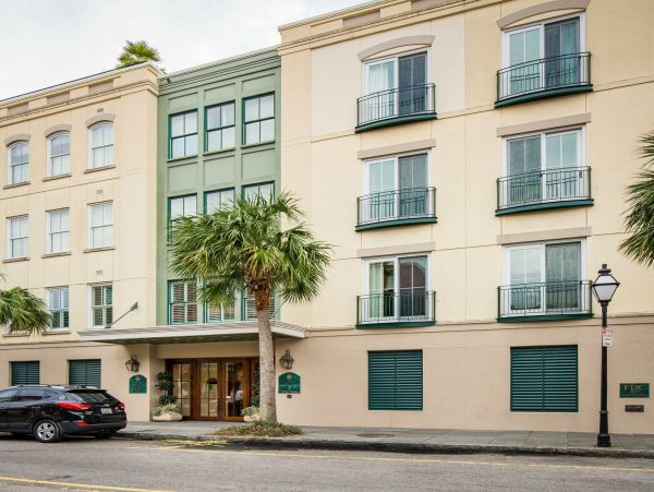 Charleston Condo 1015395