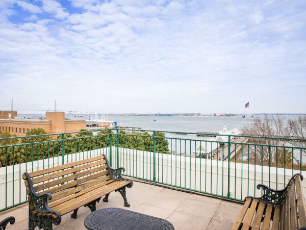 Charleston Condo 1015395
