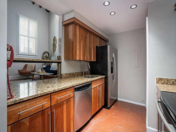 Charleston Condo 1015396