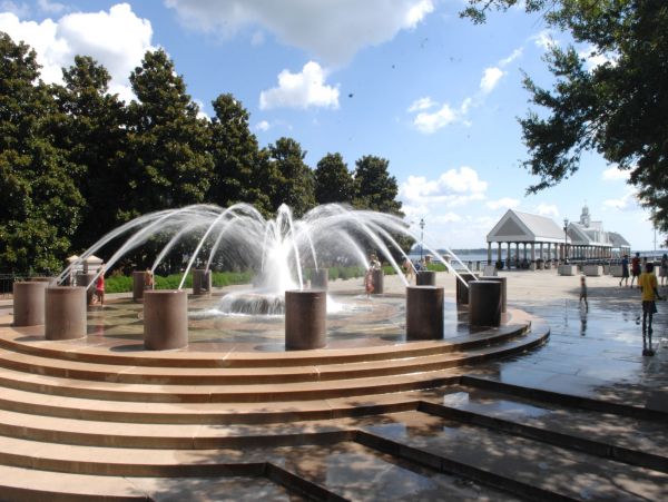 Charleston Condo 1015396