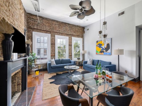 Charleston Condo 1015401
